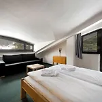 Bohemia 3*