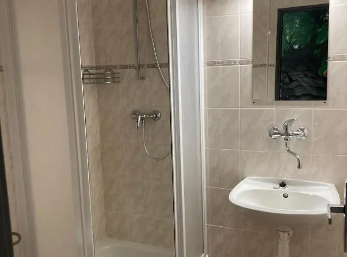 Bohemia 3*